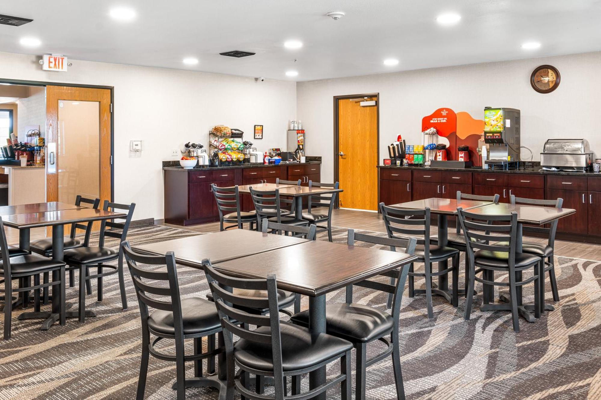 Boarders Inn & Suites By Cobblestone Hotels - Shawano Εξωτερικό φωτογραφία