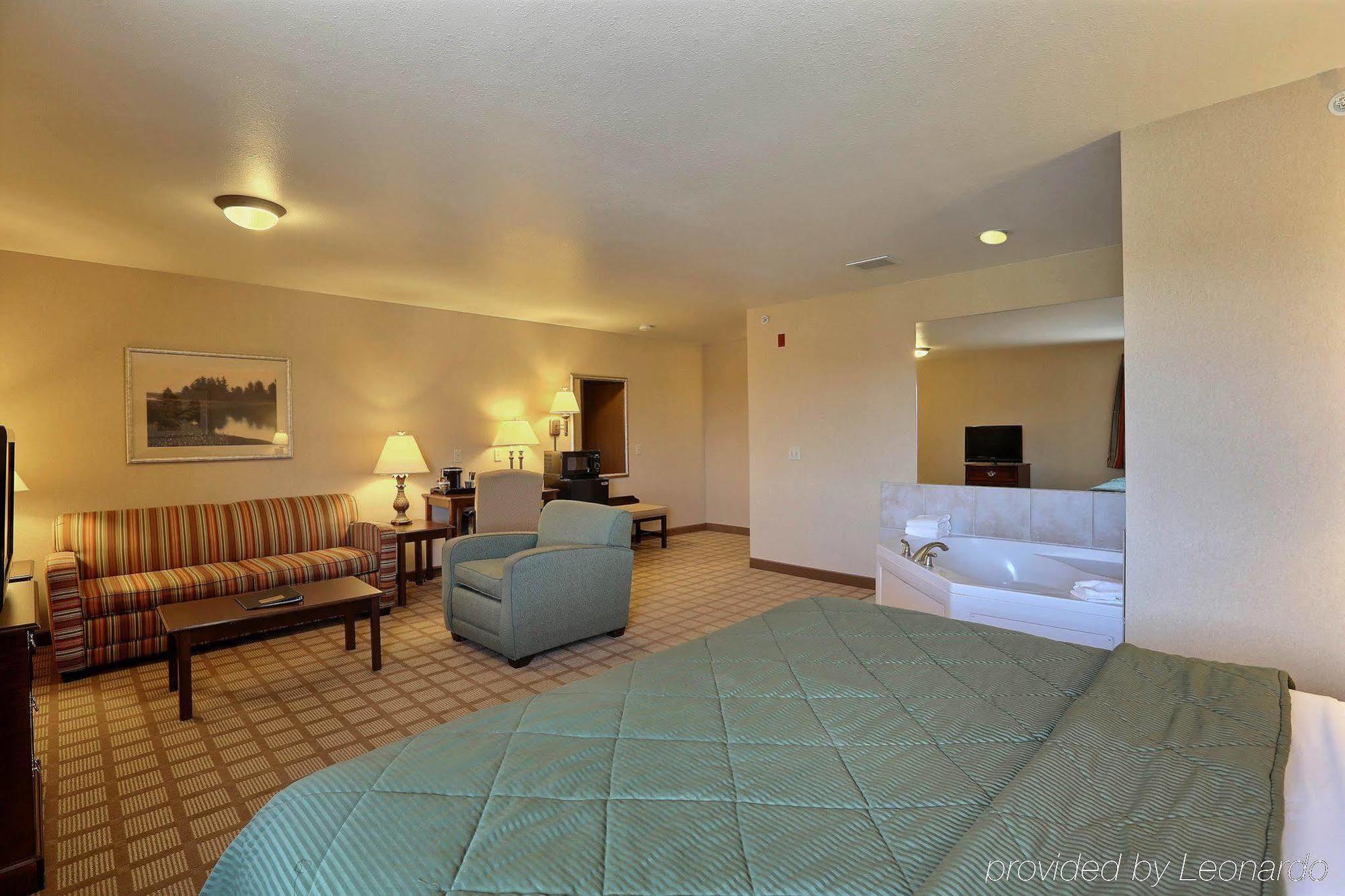 Boarders Inn & Suites By Cobblestone Hotels - Shawano Εξωτερικό φωτογραφία
